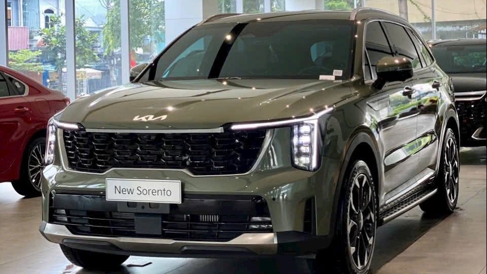 Kia Sorento 2025 ra mắt tại Việt Nam: thiết kế mới, nhiều nâng cấp, giá từ 1,249 tỷ đồng
