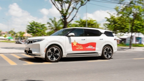 Mạnh mẽ như vận động viên Olympic, lịch lãm như một quý ông, VF 9 chinh phục các khách hàng thành đạt