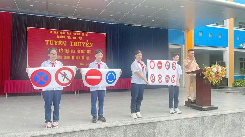 Đẩy mạnh tuyên truyền phổ biến, giáo dục pháp luật cho học sinh