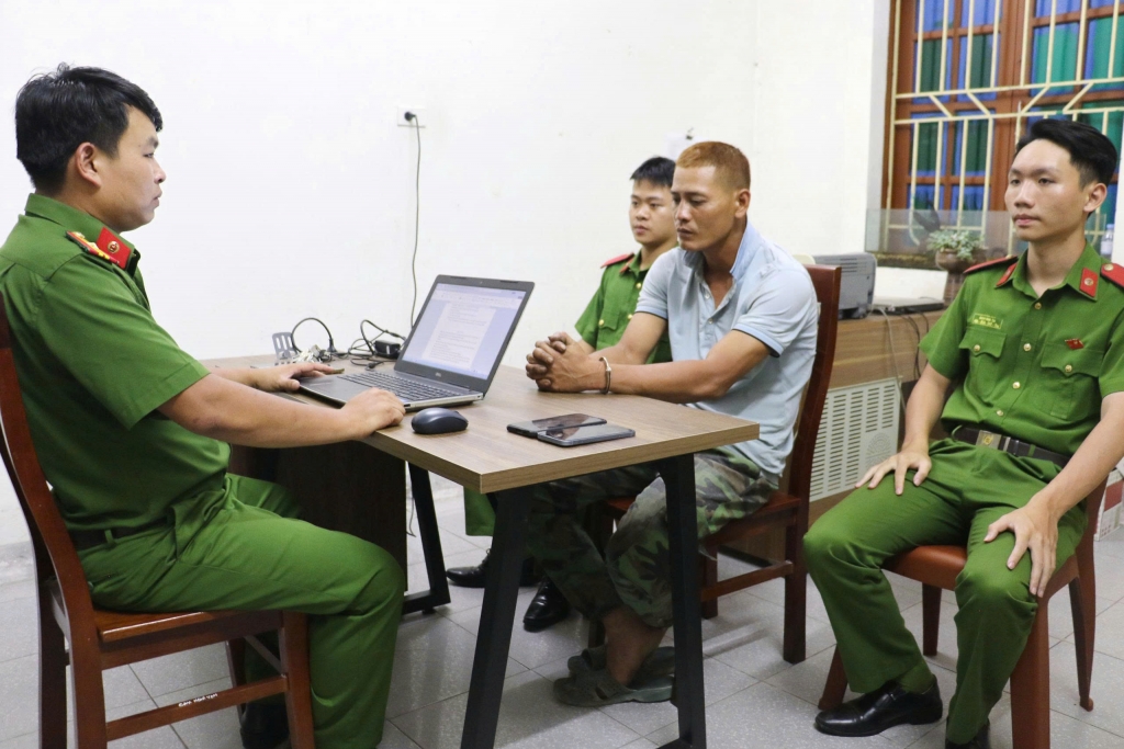 Đối tượng Bùi Văn Cương tại Cơ quan Công an Đối tượng Bùi Văn Cương tại Cơ quan Công an