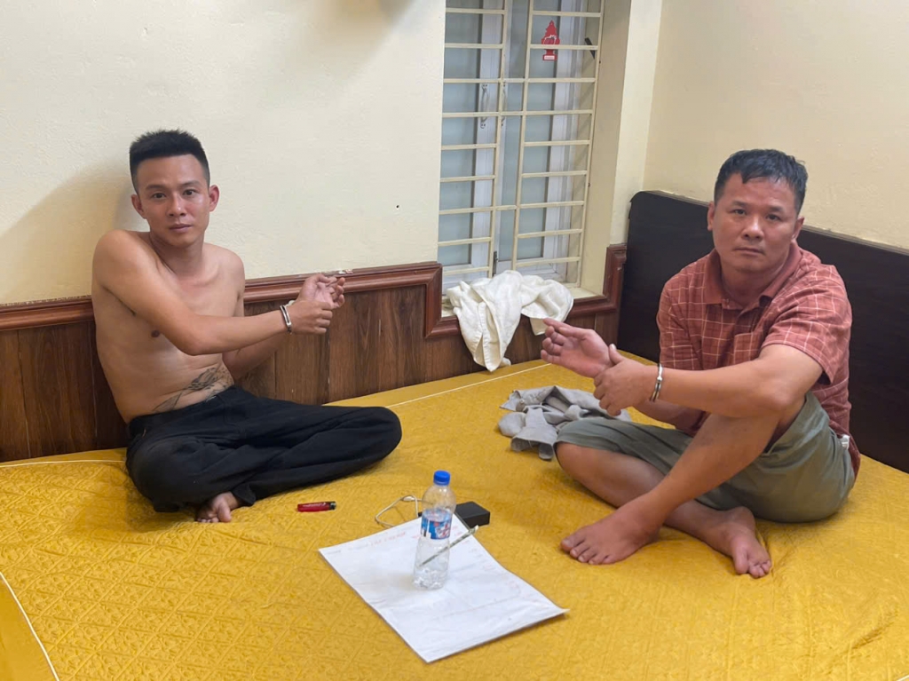 Đối tượng Đỗ Văn Quyền (trái) và Nguyễn Văn Khanh (phải). Ảnh: CQCA