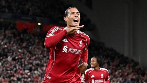 Liverpool thắng nghẹt thở, Van Dijk giải cứu phút bù giờ