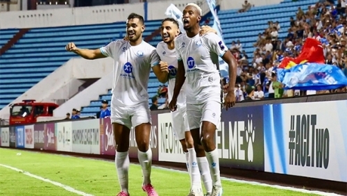 Nam Định khởi đầu ấn tượng tại Champions League Two