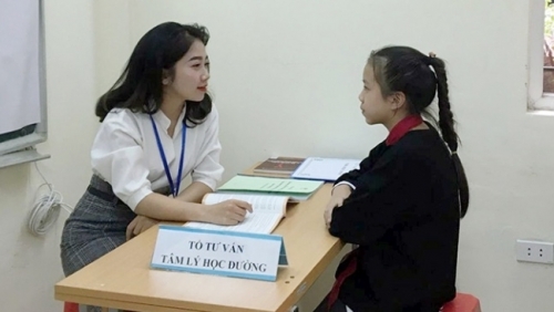 Bảo đảm kịp thời tư vấn, hỗ trợ khi người học gặp khó khăn