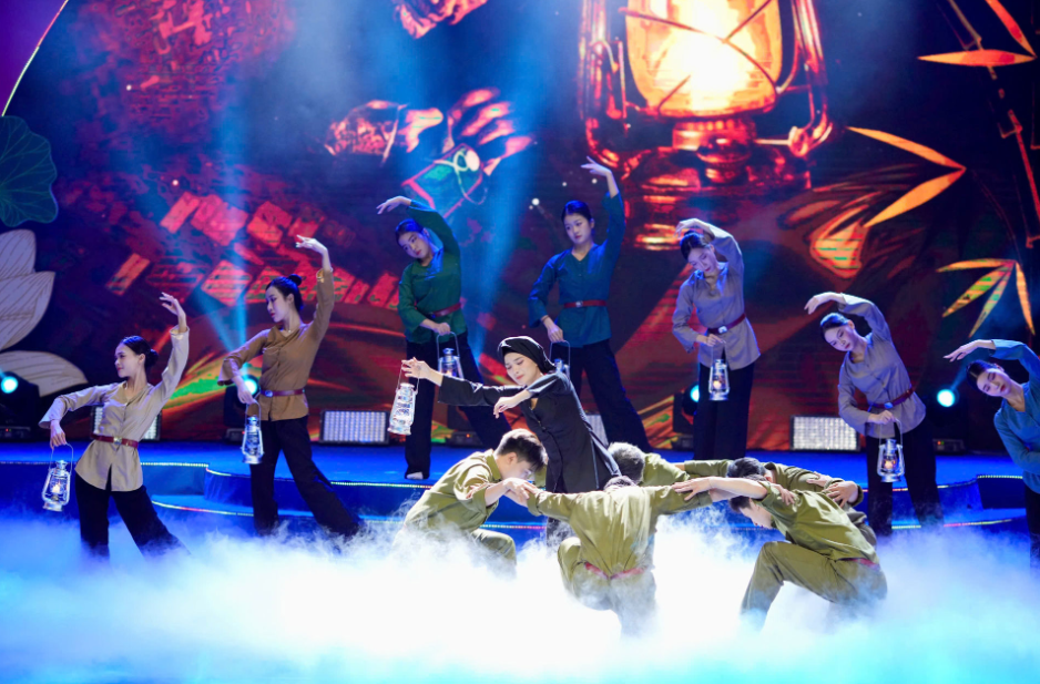 Chương trình nghệ thuật đặc biệt “Ơn nghĩa sinh thành 2025”: lan tỏa thông điệp yêu thương, giá trị đạo hiếu