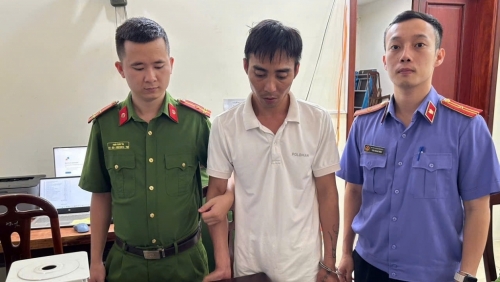 Bắt quả tang Lê Văn Lâm cùng hành vi phạm pháp khó dung thứ