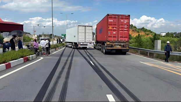 Cụ ông 80 tuổi ở Hải Phòng tử vong thương tâm trên tỉnh lộ 398C