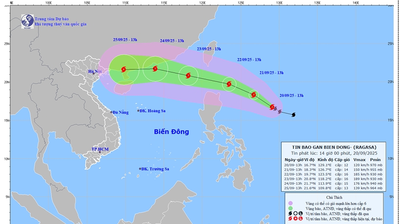 Bão RAGASA di chuyển hướng vào Biển Đông, nguy cơ biển động dữ dội