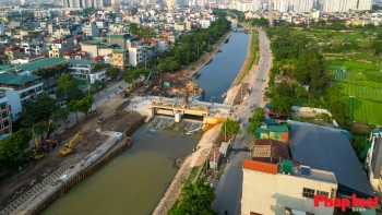 Dòng chảy mới từ Nhà máy xử lý nước thải Yên Xá giúp sông Tô Lịch hồi sinh