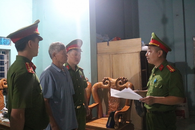 Bắt tạm giam 2 đối tượng có hành vi chống phá trên không gian mạng