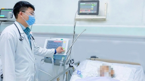 Người đàn ông 50 tuổi hôn mê vì lạm dụng thuốc xịt cắt cơn hen