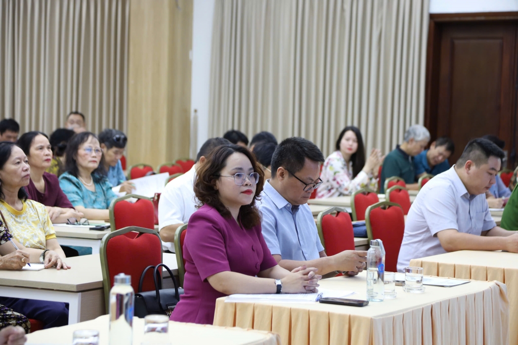 Cán bộ, công chức, viên chức phường Cửa Nam tham gia tập huấn ứng dụng AI.