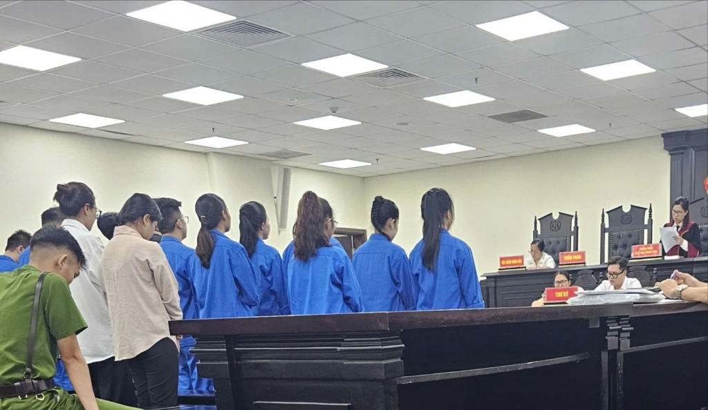 Các bị cáo tại toà. Ảnh: N.N Các bị cáo tại toà. Ảnh: N.N