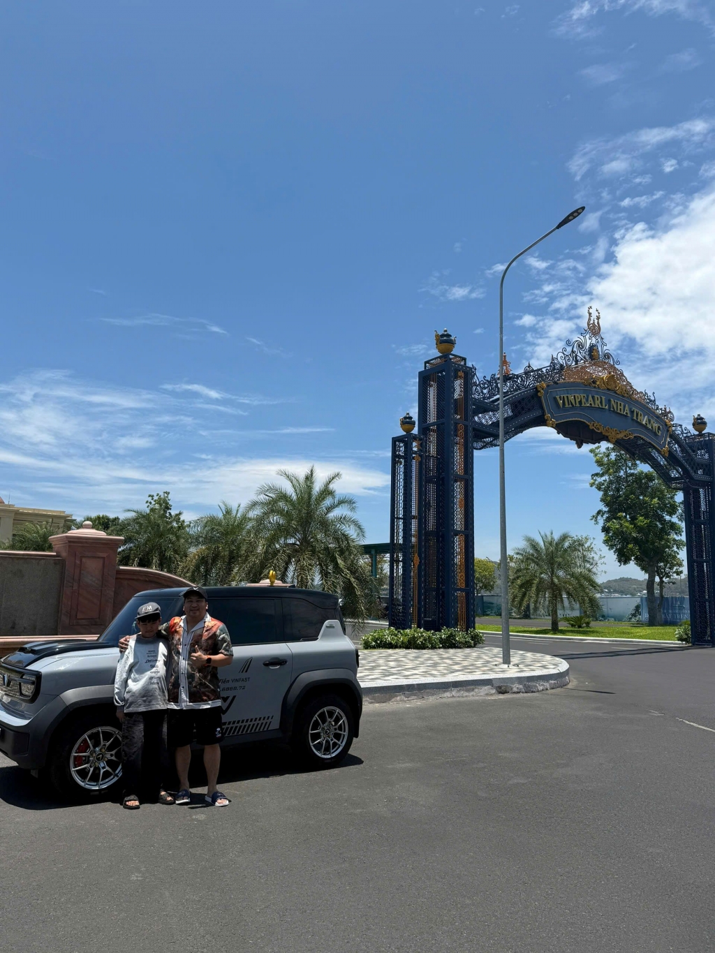 VinFast VF 3 là chiếc ô tô đầu tiên của gia đình anh Nam Tiến.