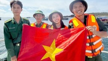 Từ du học sinh đến người truyền cảm hứng cộng đồng