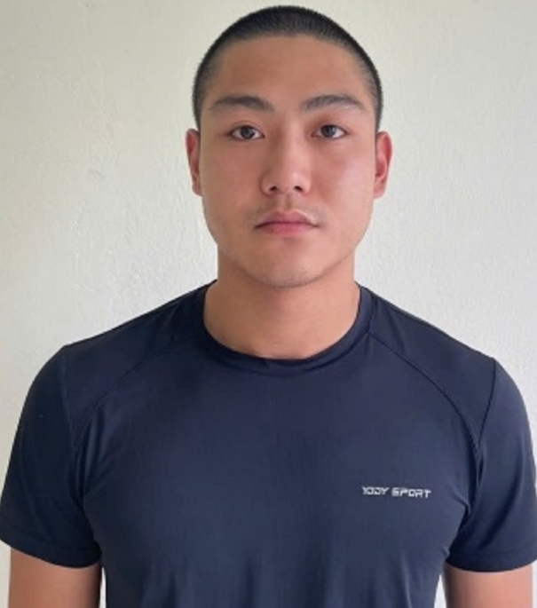 Bắt giữ nam thanh niên đánh bạn gái dã man trước quán bi-a ở Hà Nội