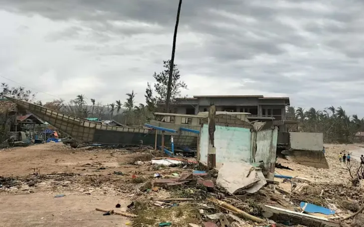 Bão Bualoi càn quét qua Philippines khiến 10 người thiệt mạng