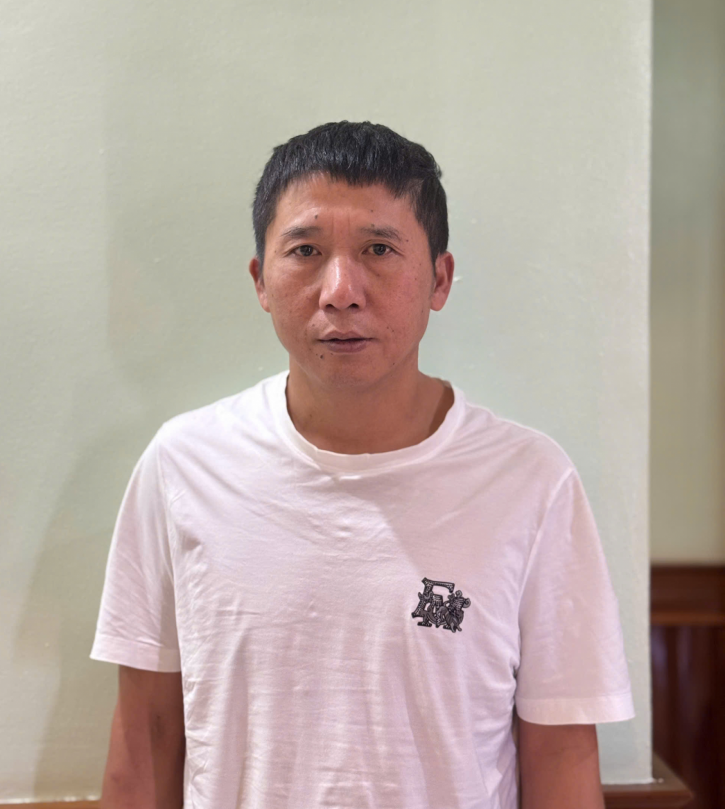 Đối tượng truy nã đặc biệt nguy hiểm Yuan DongBing (Viên Đông Binh). Ảnh: CQCA