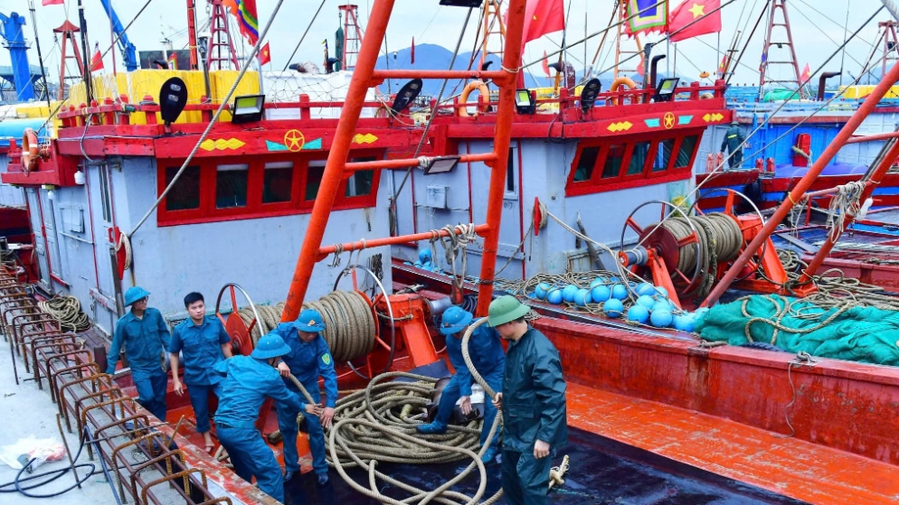 Tập trung ứng phó bão số 10 và mưa lũ, sạt lở đất, lũ ống, lũ quét