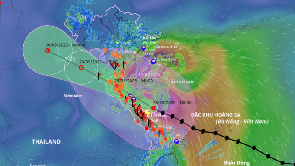 Thông tin mới nhất về cơn bão số 10 (bão Bualoi)