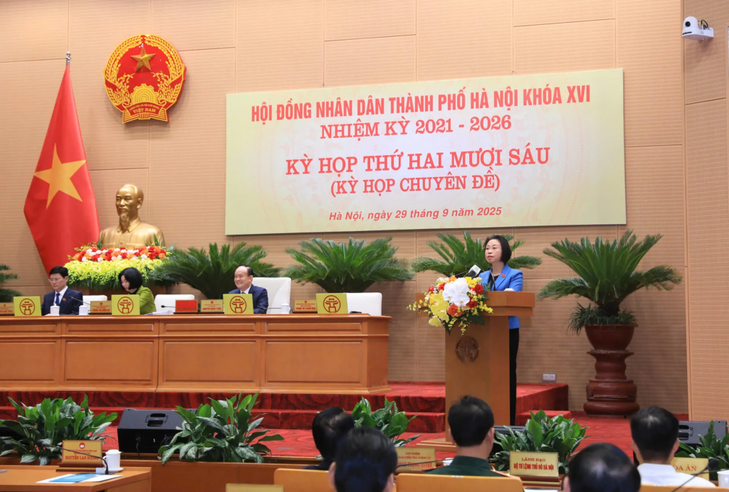 Phó Chủ tịch HĐND TP Phạm Thị Thanh Mai thông qua nội dung, chương trình kỳ họp. Ảnh: Thanh Hải Phó Chủ tịch HĐND TP Phạm Thị Thanh Mai thông qua nội dung, chương trình kỳ họp. Ảnh: Thanh Hải