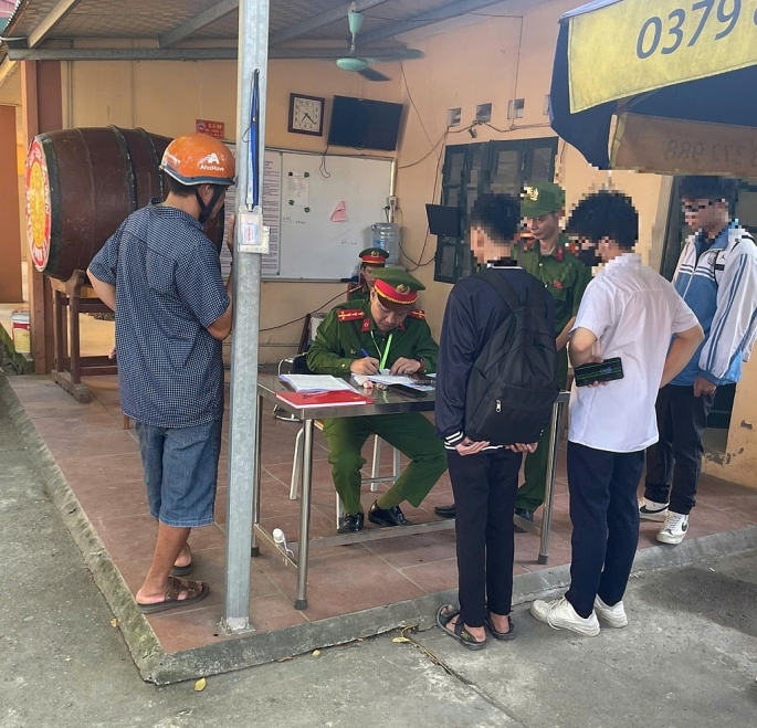 Nâng cao ý thức chấp hành pháp luật của người dân, giữ vững bình yên ở cơ sở