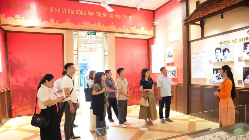 Hành trình về nguồn ý nghĩa tại “địa chỉ đỏ” 48 Hàng Ngang