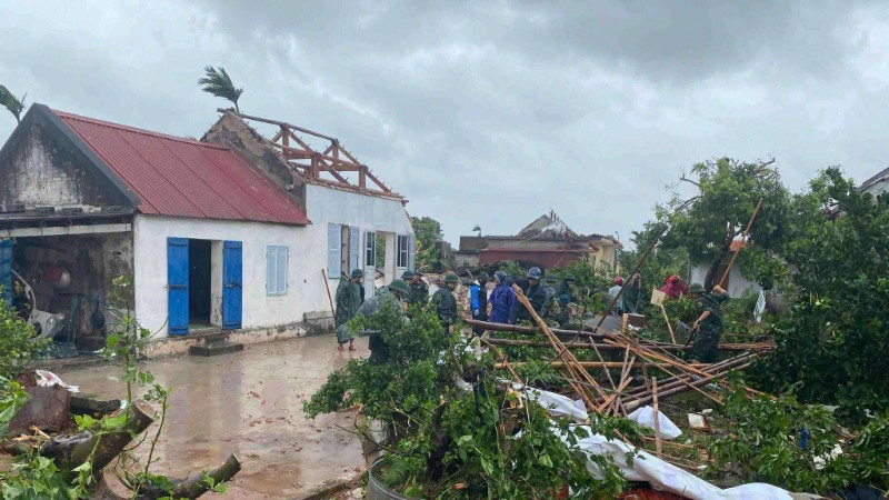 trận giông lốc quét qua tỉnh Ninh Bình