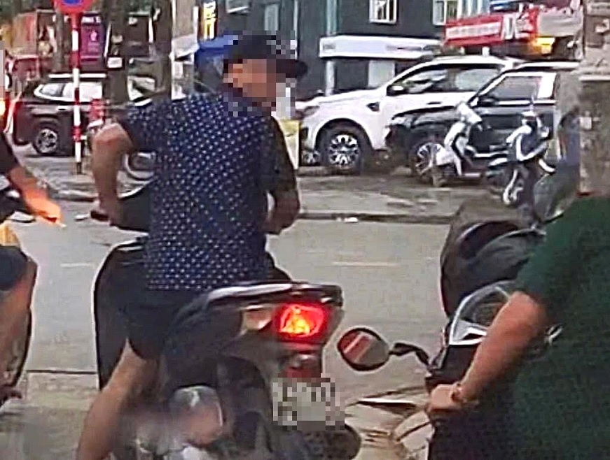 Hình ảnh từ video clip người dân đăng tải. Hình ảnh từ video clip người dân đăng tải.