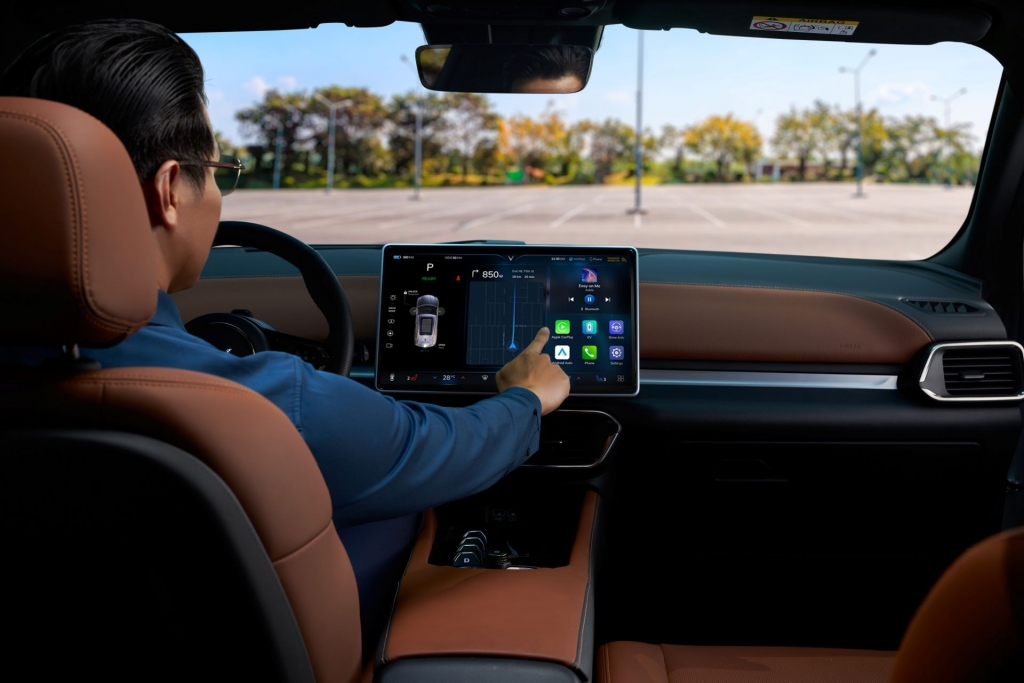 VinFast VF 8 - “Căn nhà thứ 2” cho gia đình mê xê dịch