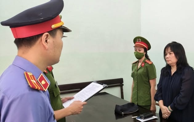 Phan Thị Thu Hà tại cơ quan công an. Ảnh: CQCA