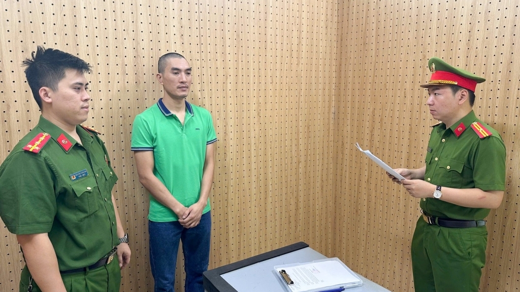 Tìm bị hại của Nguyễn Anh Thế, cựu cán bộ một ngân hàng