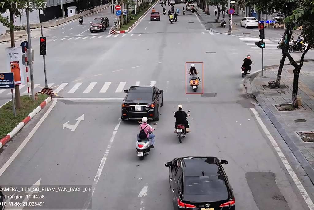 Camera phạt nguội và bài toán ý thức của người tham gia giao thông