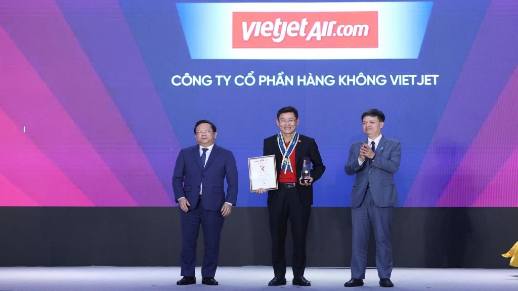 Vietjet, Masan, Vinfast... được vinh danh thương hiệu Mạnh Việt Nam