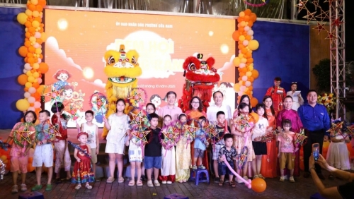 Lan tỏa niềm vui Trung thu đến thiếu nhi phường Cửa Nam