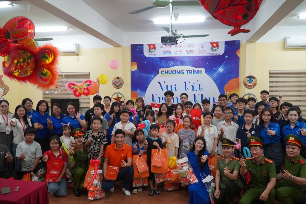 Tuổi trẻ Thủ đô trao gửi “Trung thu yêu thương” đến các em nhỏ