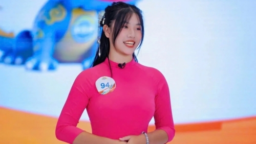 Nữ sinh Hà Nội lọt top 3 cuộc thi “Nhịp cầu Hán ngữ”