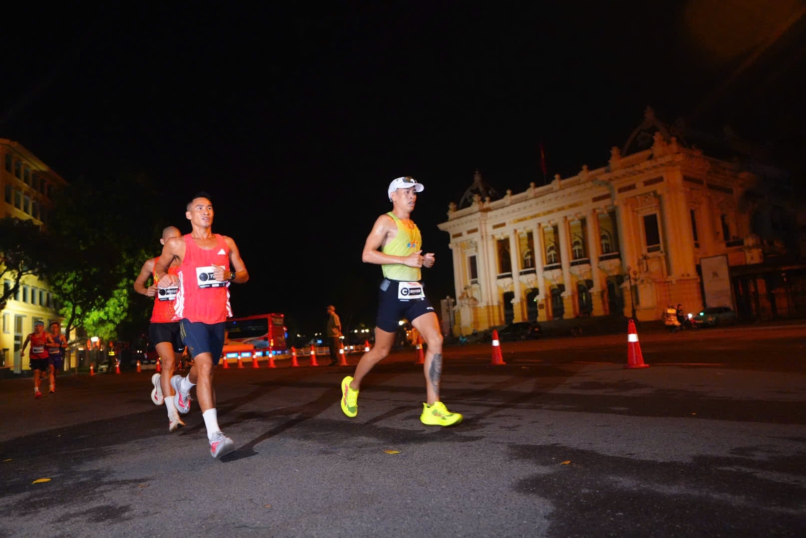 Bứt phá kỷ lục, lan tỏa tinh thần vượt trội