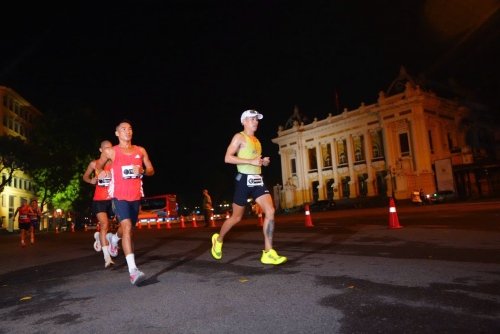 Bứt phá kỷ lục, lan tỏa tinh thần vượt trội