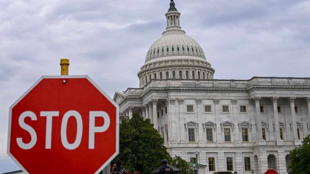 Chính phủ Mỹ đối mặt nguy cơ sa thải hàng loạt giữa bế tắc ngân sách kéo dài