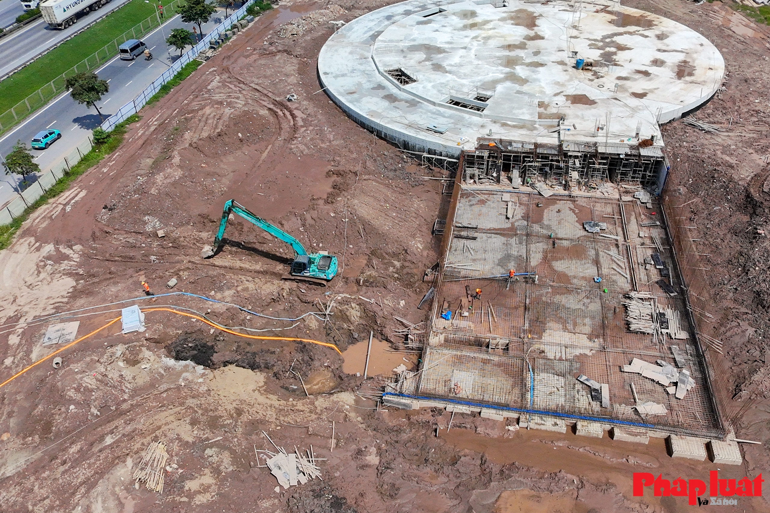 Toàn cảnh bến xe Yên Sở đang thành hình dự kiến hoạt động năm 2026