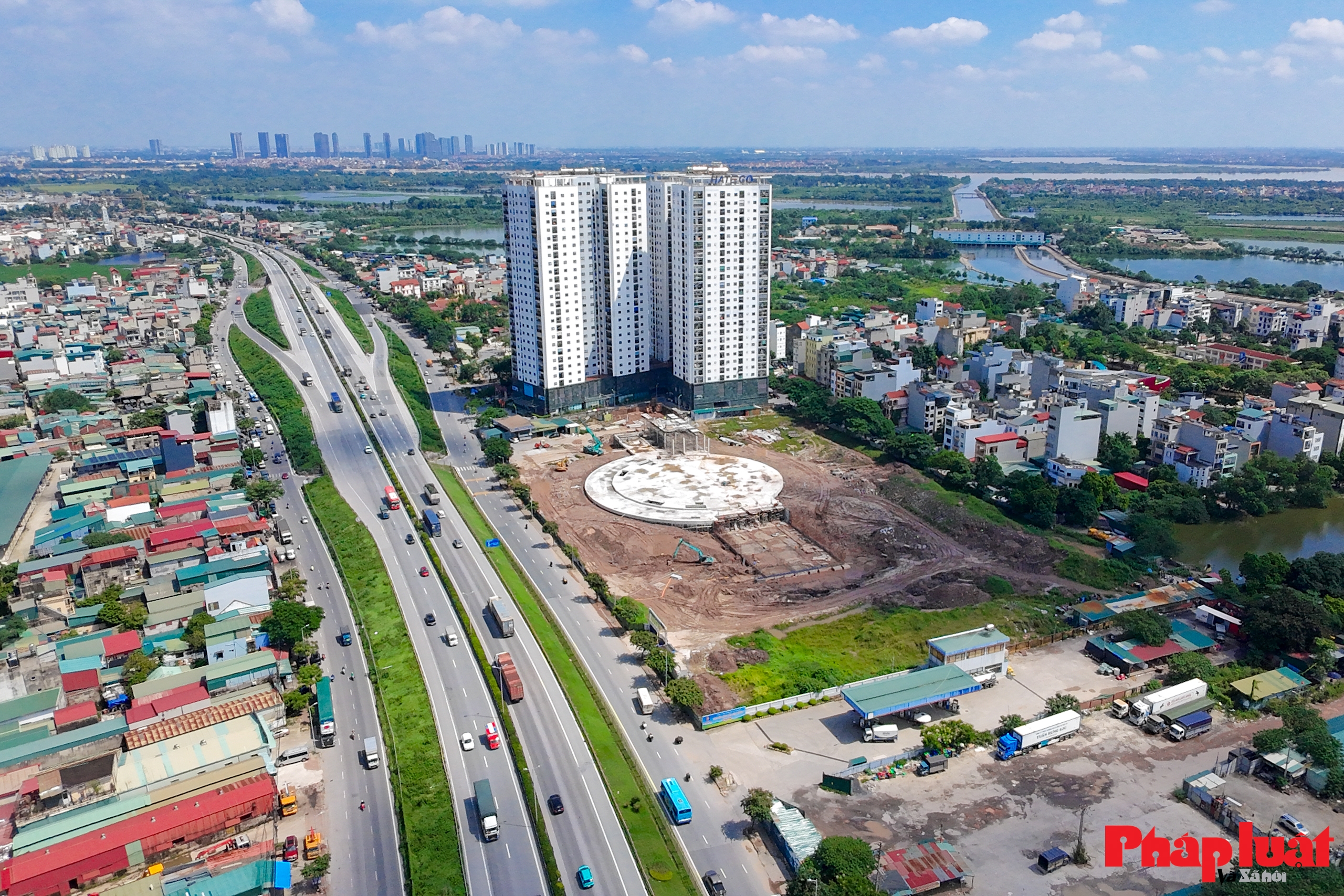 Toàn cảnh bến xe Yên Sở đang thành hình dự kiến hoạt động năm 2026