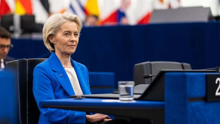 Chủ tịch Ủy ban châu Âu tiếp tục vượt qua cuộc bỏ phiếu bất tín nhiệm