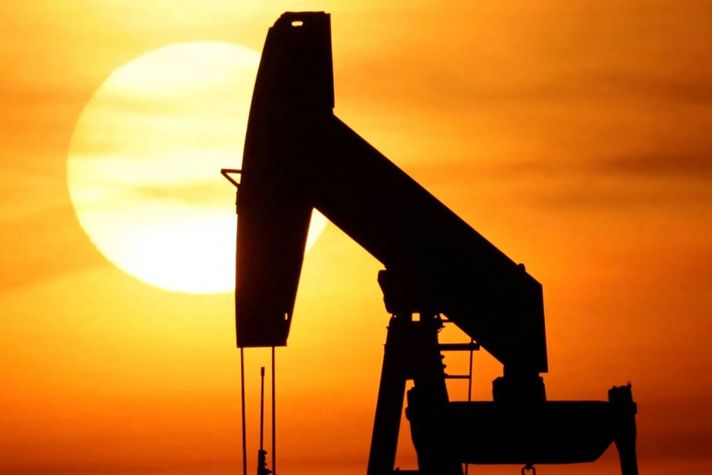 Giá xăng dầu hôm nay 10/10/2025: giá dầu thế giới quay đầu giảm Giá xăng dầu hôm nay 10/10/2025: giá dầu thế giới quay đầu giảm