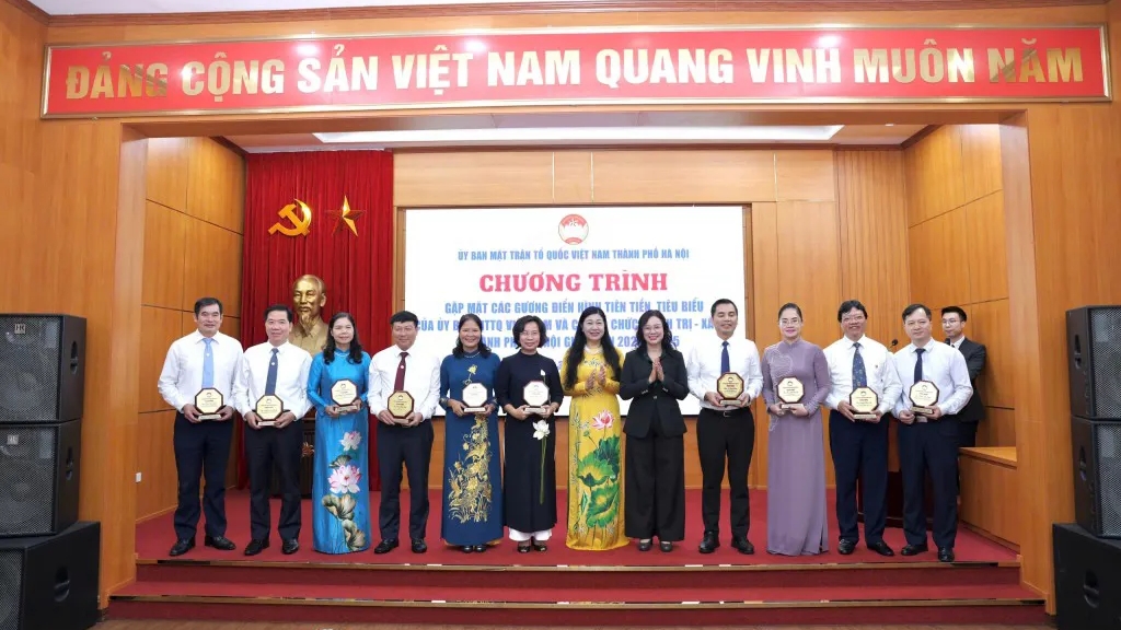 Sáng nay, gần 600 đại biểu tham dự Đại hội Thi đua yêu nước TP Hà Nội giai đoạn 2025-2030