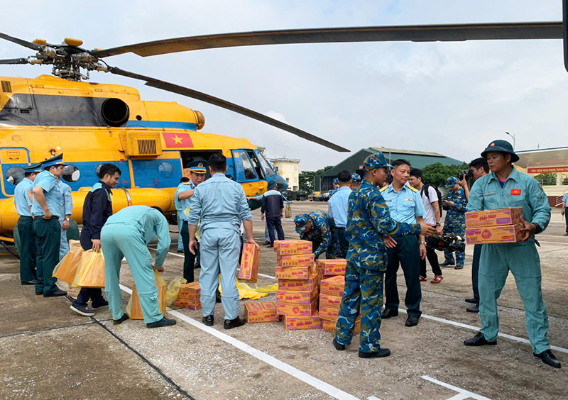 Đảm bảo tuyệt đối an toàn các chuyến bay cứu trợ vùng lũ phía Bắc
