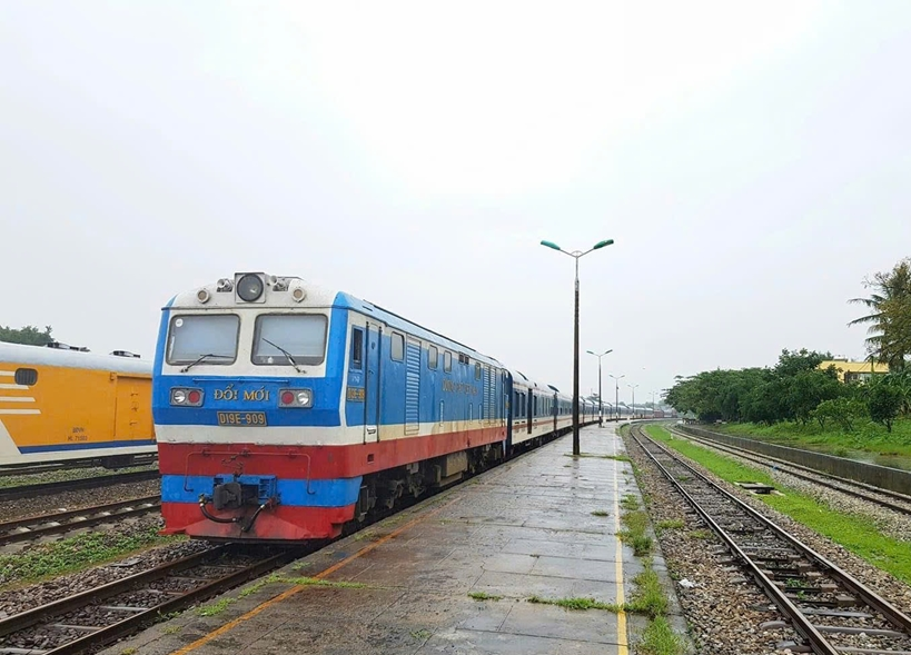 Ngành Đường sắt vận chuyển miễn phí hàng cứu trợ đến vùng bão lũ phía Bắc