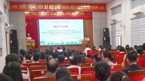 Xã Tây Phương biểu dương trẻ em gái chăm ngoan, học giỏi năm 2025