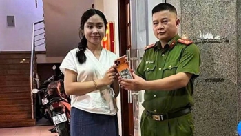 Công an phường Ba Đình để lại ấn tượng đẹp trong lòng du khách trong nước và quốc tế