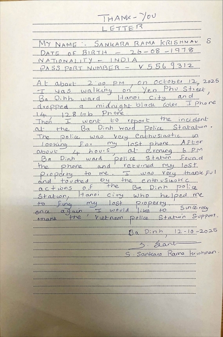 Công an phường Ba Đình để lại ấn tượng đẹp trong lòng du khách trong nước và quốc tế